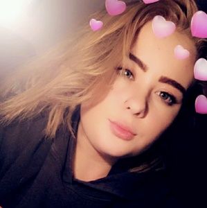 Meet your Posher, Michaela